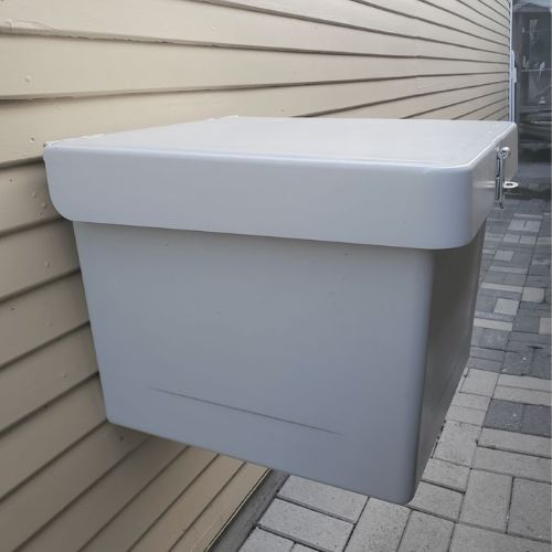 Indoor Outdoor Cat Litter Box - high walled litter box